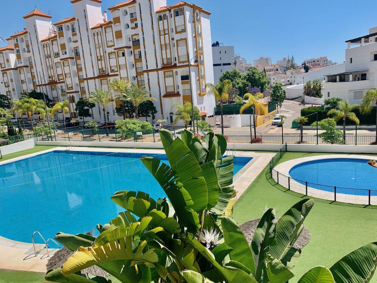 Penthouse Mit Private Dachterrasse Und Blick Auf Das Meer, Berge ,Hafen Estepona Exterior foto